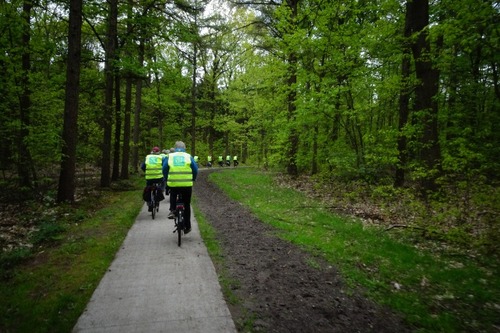 fietsende mensen